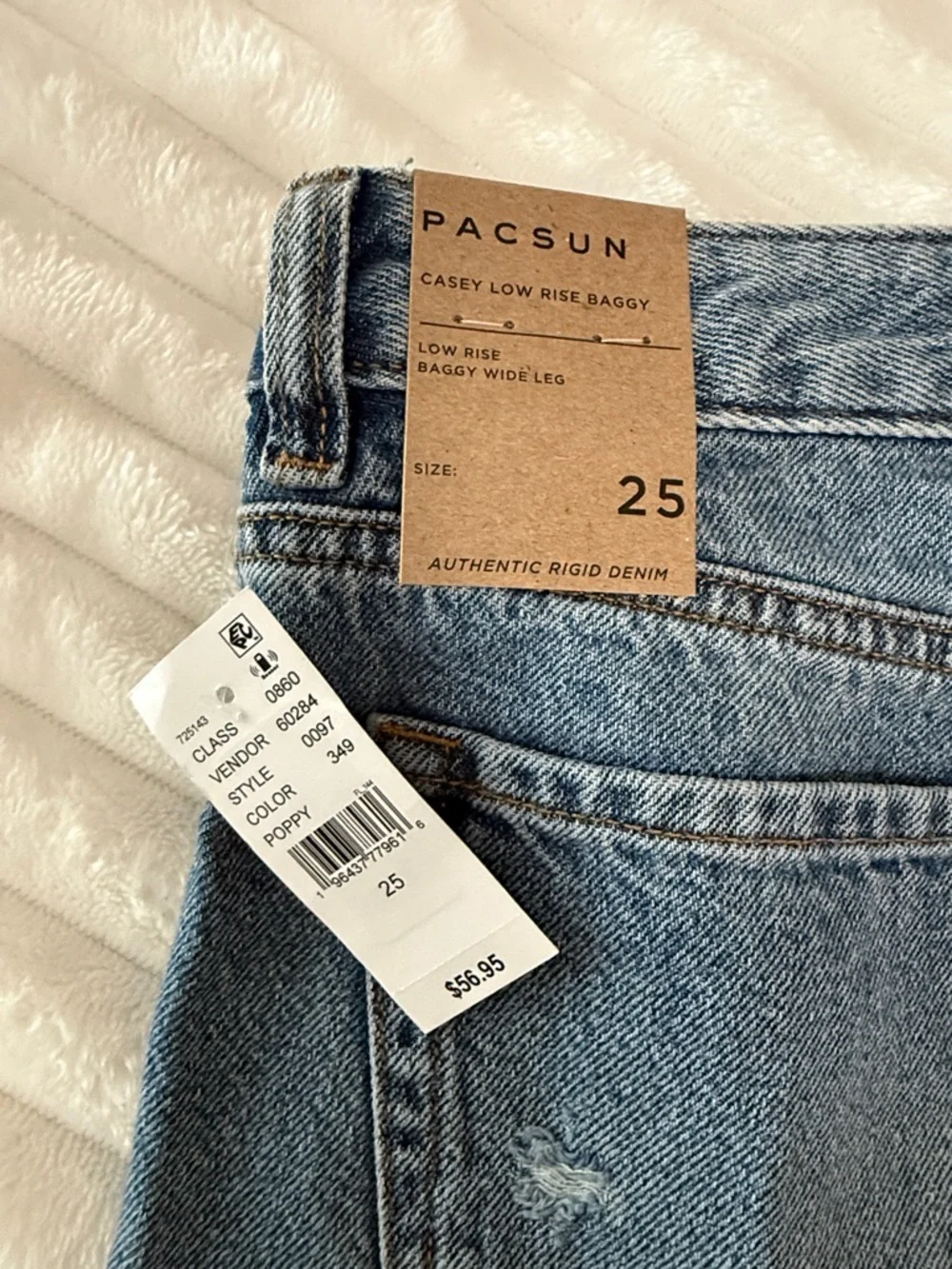 PacSun Wide-Leg High-Rise Women’s Jeans in Medium Blue - Picture 3 of 3